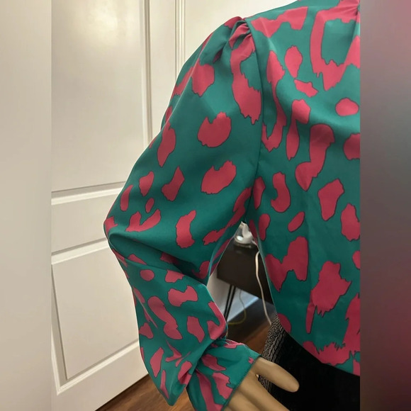 New-Color Block Leopard Print Women’s Blouse - Picture 6 of 7